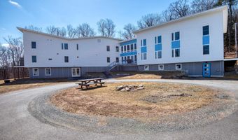 371 W Farm Rd, Bethlehem, NH 03574