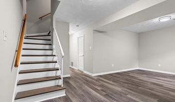 4727 EXETER St, Annandale, VA 22003