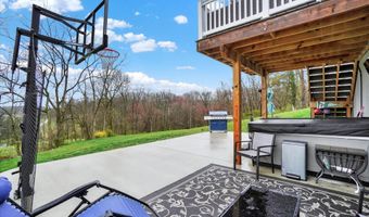 57 CHATEAU Cir, Wrightsville, PA 17368