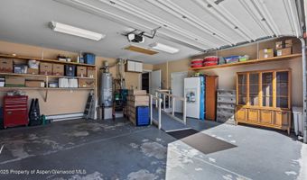 321 Columbine Dr, Rifle, CO 81650