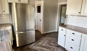 111 S Main St, Albion, IA 50005