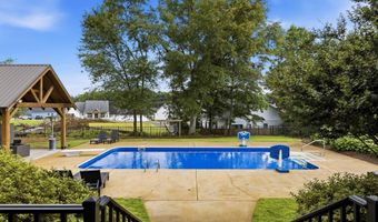 704 Shasta Dr, Albertville, AL 35950