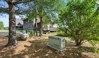 32 Rapha Pl, Augusta, ME 04330