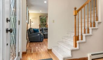 20 Peabody Dr, Brentwood, NH 03833