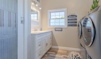 71 Vinton Ave, Cranston, RI 02920