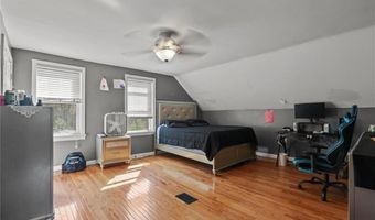 70 Perkins Ave, Cranston, RI 02910