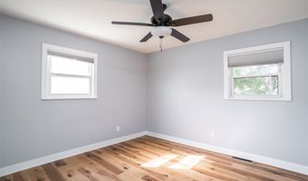 505 5th St SE, Altoona, IA 50009