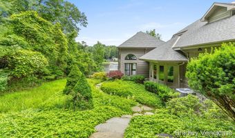 7635 Sandy Hollow Dr SE, Alto, MI 49302