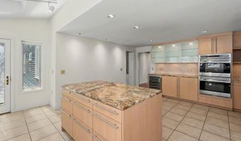 19 Highland Dr, Amherst, NH 03031