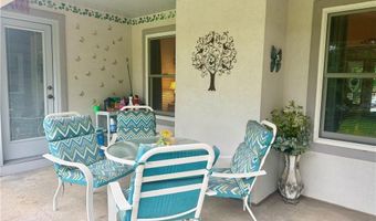 8 Merritt Dr, Bella Vista, AR 72714