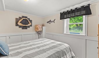 8 Stackpole Cir, Bourne, MA 02532