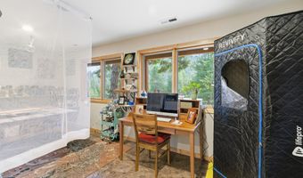 1029 Sun Valley Dr, Careywood, ID 83809