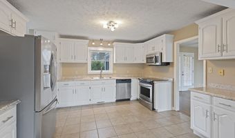 15153 New Cut Rd, Athens, AL 35611