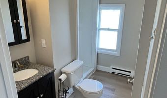106 Stearns St 3rd floor, Bristol, CT 06010