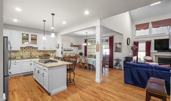 46 Great Heron Ln 46, Brookfield, CT 06804