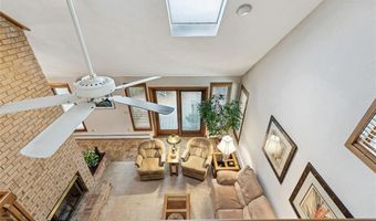 4 Wilbur Rd, Lincoln, RI 02865