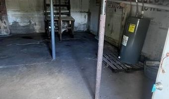 223 S Jefferson St, Ava, MO 65608