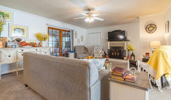 19230 Sterling Dr, Abingdon, VA 24211