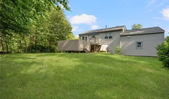 40 Red Oak Dr, Coventry, RI 02816