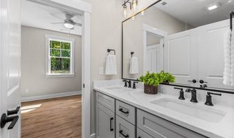 1705 NC Highway 801 S, Advance, NC 27006