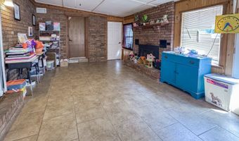 2100 Mockingbird Ln, McAlester, OK 74501