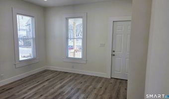 14 Meadow St, Ansonia, CT 06401
