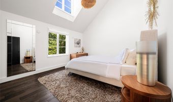 68 Fresh Pond Rd, Amagansett, NY 11930
