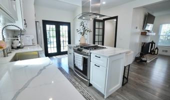 26 Oneil St, Bergenfield, NJ 07621