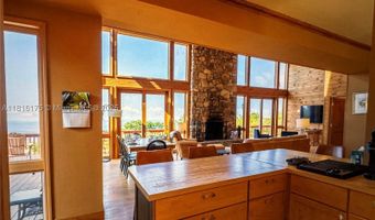 200 Summit Ledges Ln, Banner Elk, NC 28604