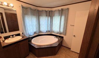 502 Barton St, Alton, MO 65606