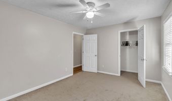 125 Lake Picketts Dr, Acworth, GA 30101