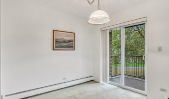 1107 S Old Wilke Rd 201, Arlington Heights, IL 60005