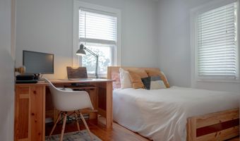301 ADAMS St B, Annapolis, MD 21403
