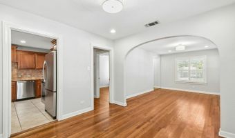 265 E OAKVIEW Pl, Alamo Heights, TX 78209
