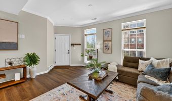 42227 PIEBALD Sq, Aldie, VA 20105
