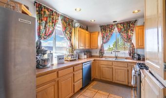 944 W Foothill Dr, Apple Valley, UT 84737