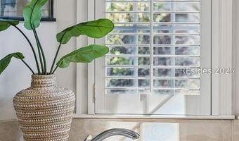 210 Old Plantation Dr, Beaufort, SC 29907