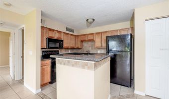420 FORESTWAY Cir 206, Altamonte Springs, FL 32701