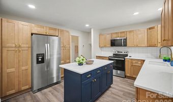 5324 Cheval Pl, Charlotte, NC 28205
