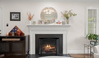 6709 PEMBERTON St, Bethesda, MD 20817