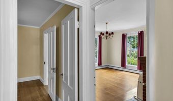 92 Cedar St, Belfast, ME 04915