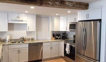 5 Division St, Newport, RI 02840