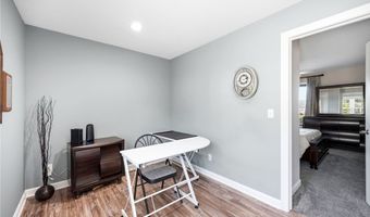 1280 Surfside Cir, Aurora, OH 44202