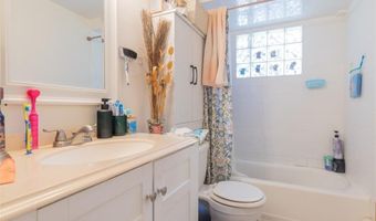 184 Gladstone St, Cranston, RI 02920