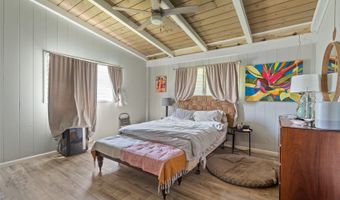889 Alahaki St, Kailua, HI 96734