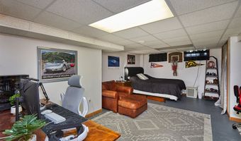 1506 S 14th St, Adel, IA 50003