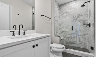 881 N MANCHESTER St, Arlington, VA 22205