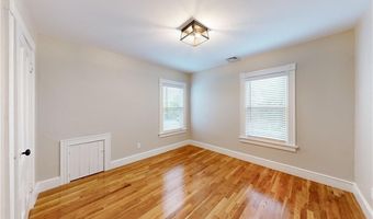 845 Main St, East Greenwich, RI 02818