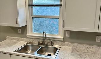 30 W Marietta Pl, Alton, IL 62002