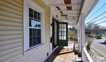 55 Mt Hope Ave, Bristol, RI 02809